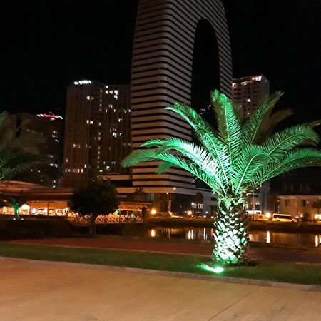 Mari Apartment Batumi Eksteriør bilde