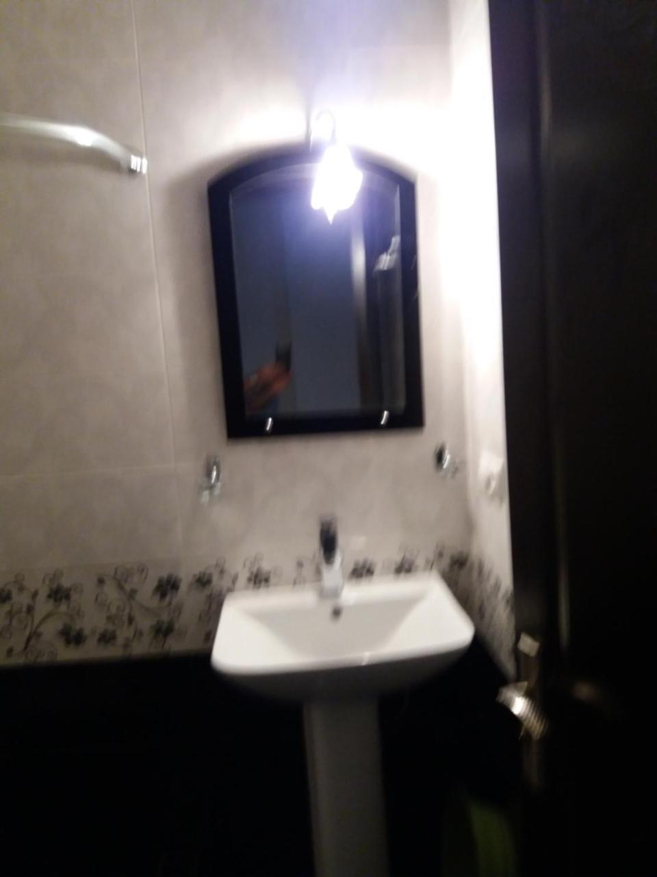 Mari Apartment Batumi Eksteriør bilde