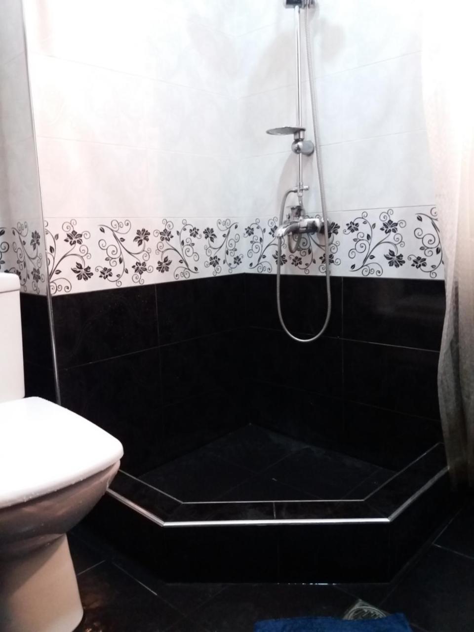 Mari Apartment Batumi Eksteriør bilde