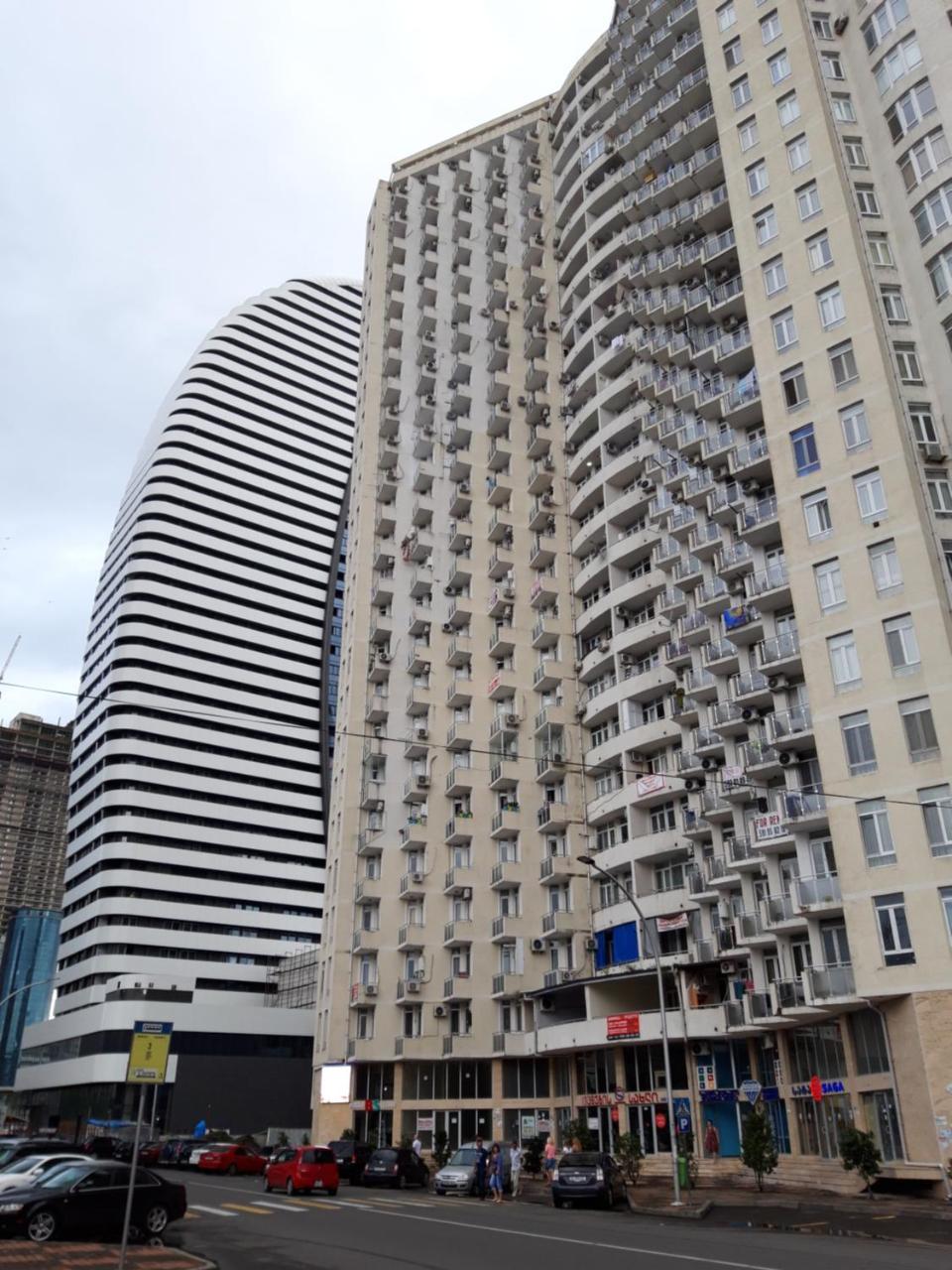 Mari Apartment Batumi Eksteriør bilde